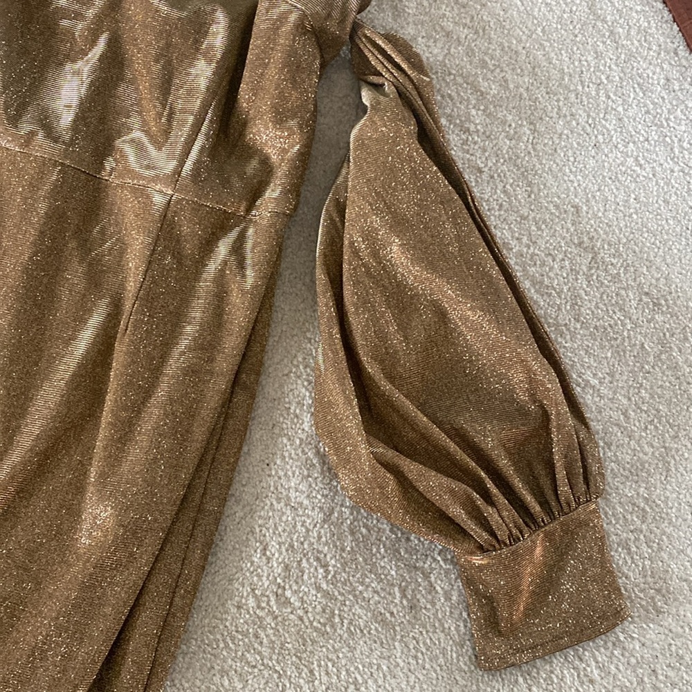 Boohoo off shoulder GOLD dress - Picture 4 of 12